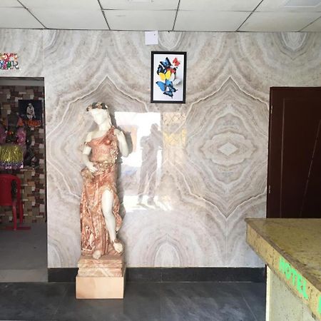 Hotel Maa Kamakhya Puri Bagian luar foto