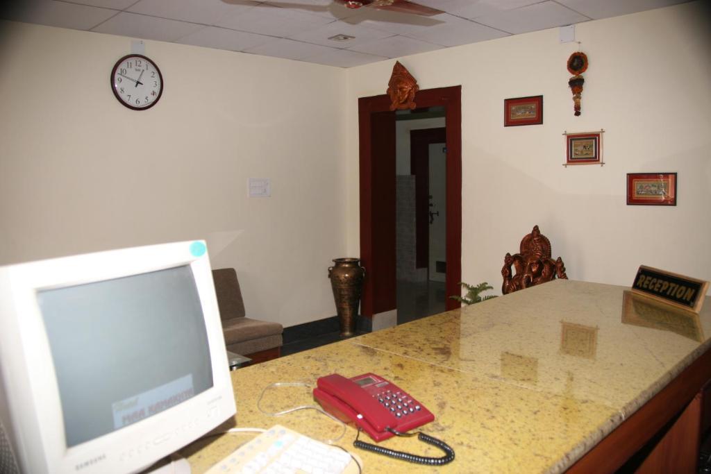 Hotel Maa Kamakhya Puri Bagian luar foto