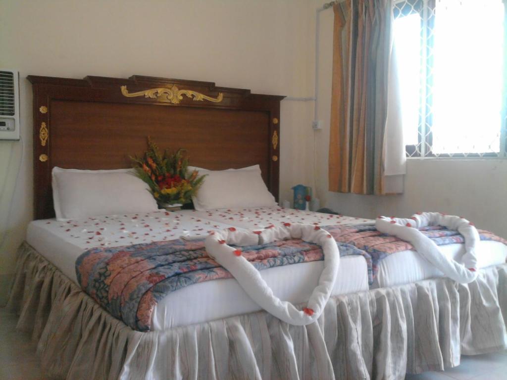 Hotel Maa Kamakhya Puri Bagian luar foto